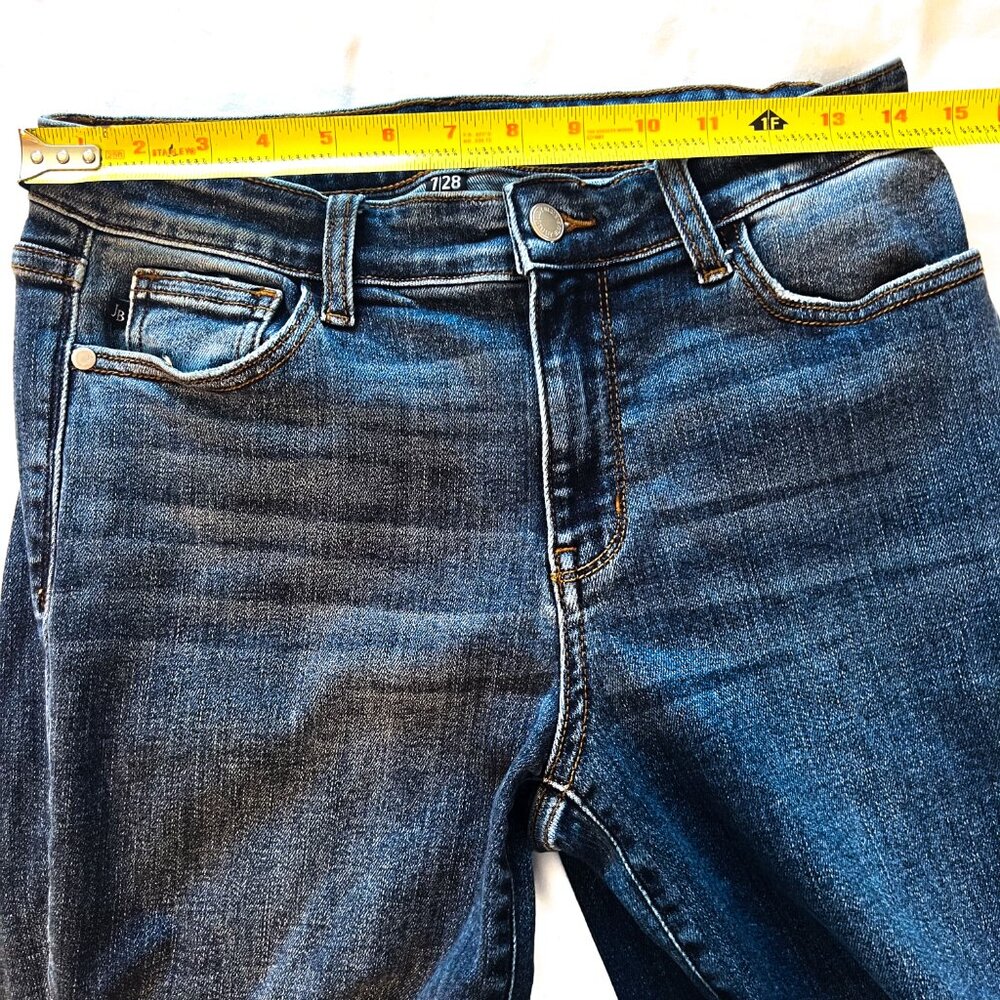 Judy Blue Destroyed Distressed Slim Fit Mid Rise Jeans Size  7/28 - Picture 10 of 16